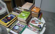 Lote de vario livros(130) , bom preço.