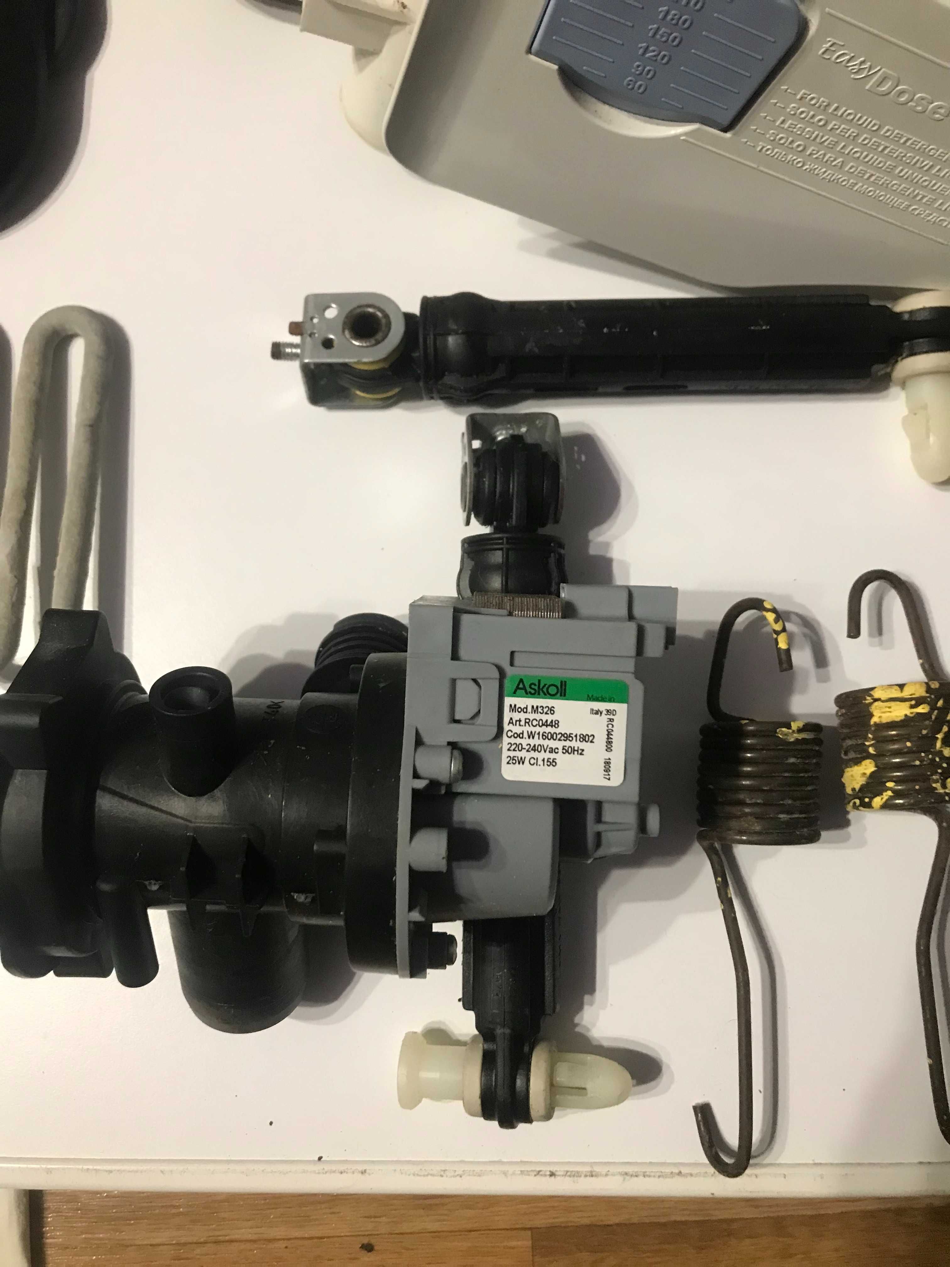 Запчасти к стиральной машины Ariston AQUALTIS AQS73F 09