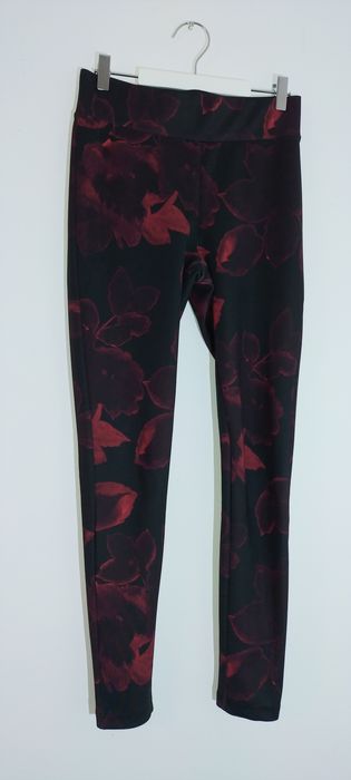 Spodnie legginsy czarne czerwone treningowe 36 S kwiaty