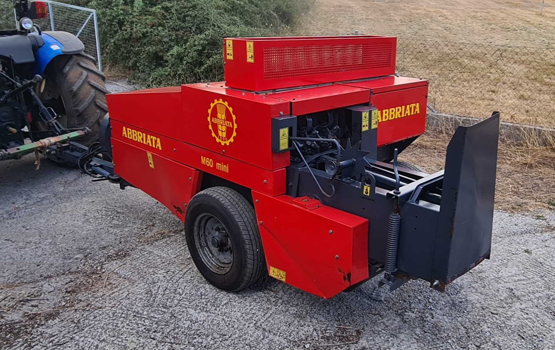 Enfardadeira abriatta m60 mini