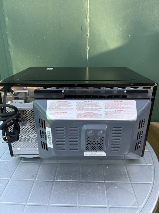 !!!WYPRZEDAŻ!!! Panasonic NN-C69KSMEPG Kuchenka mikrofalowa 30l, 1000W