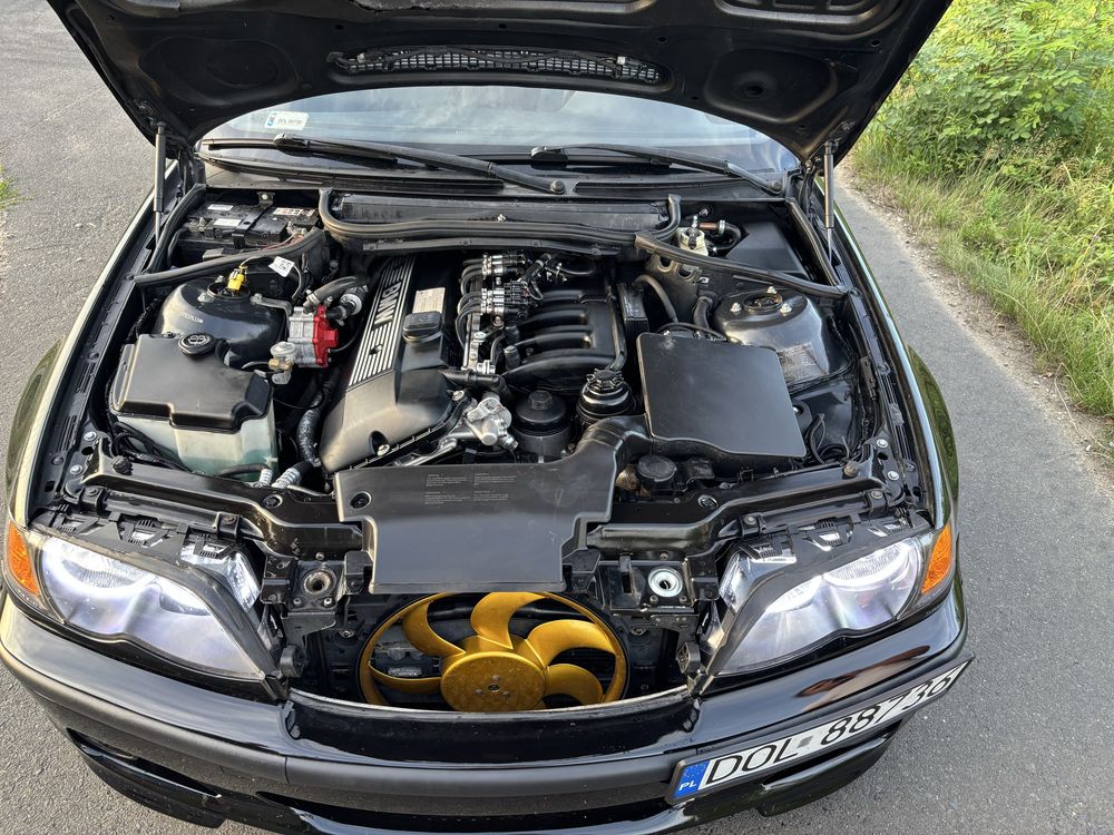 BMW E46 320i 170km r6 z LPG w bardzo ładnym stanie wizualnym