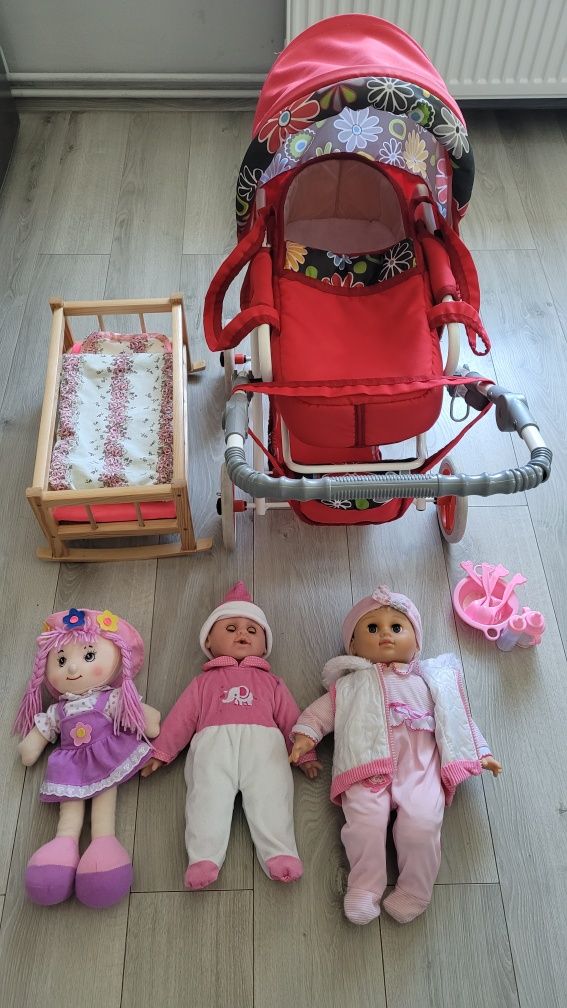 Wózek dla lalek, kołyska i lalki