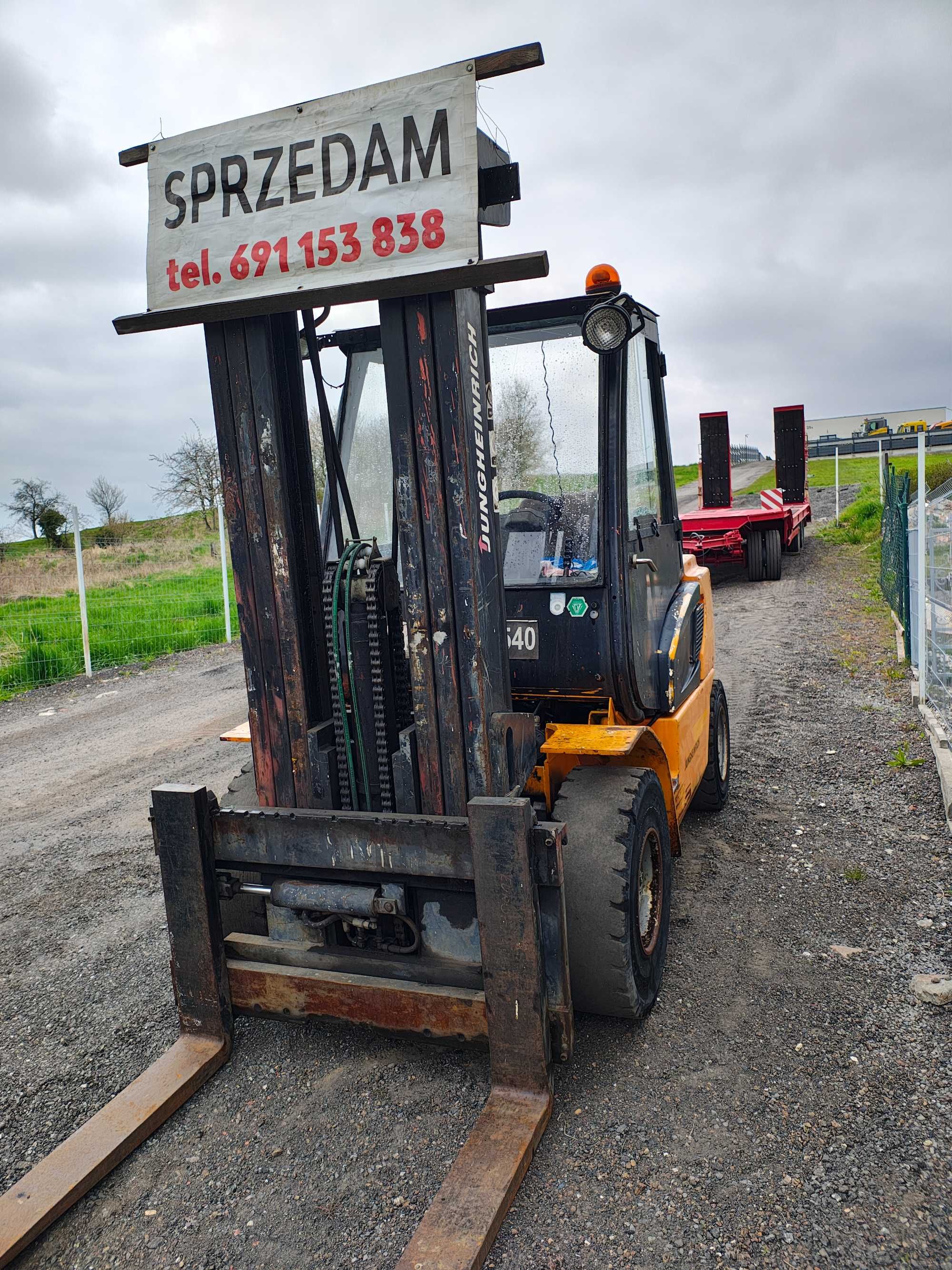 Sprzedam wózek widłowy junghenrich 5 Ton