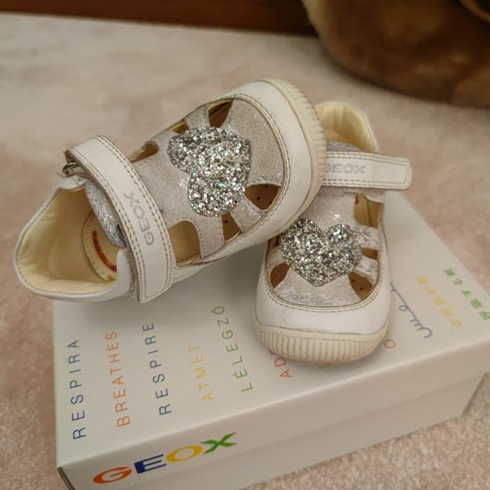 Sandálias bebe geox