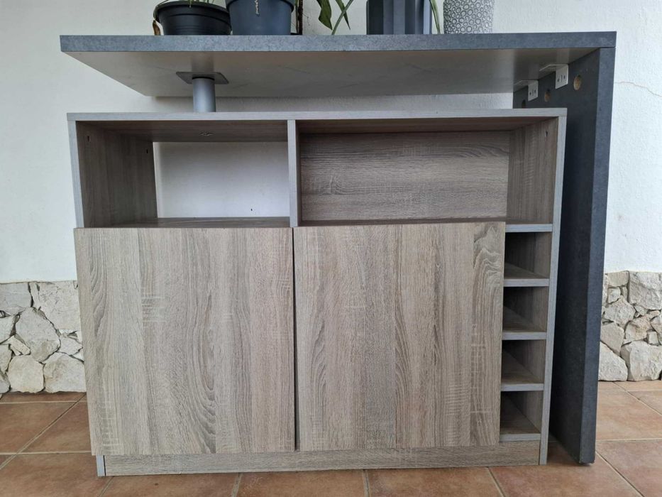 Aparador, bar reversível