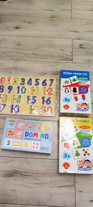 Zestaw puzzli układanych dla najmłodszych