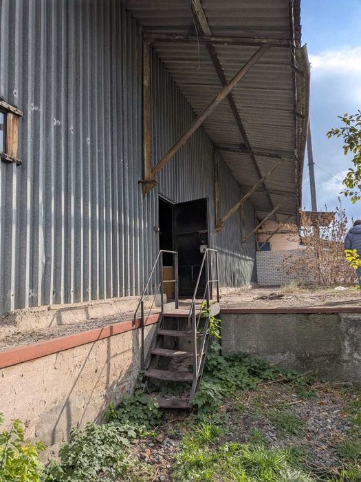 продаємо склад в місті Сміла