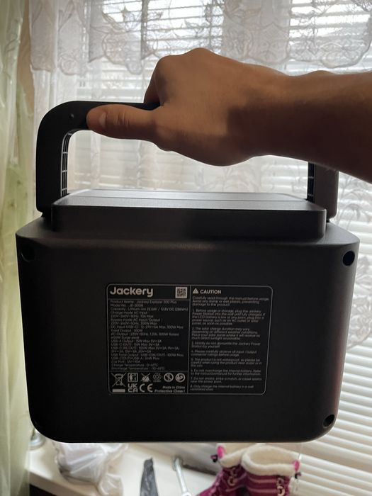 Портативная электростанция JACKERY EXPLORER 300 PLUS