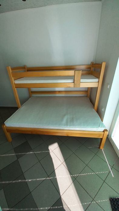 Łóżko drewniane katamaran z materacami