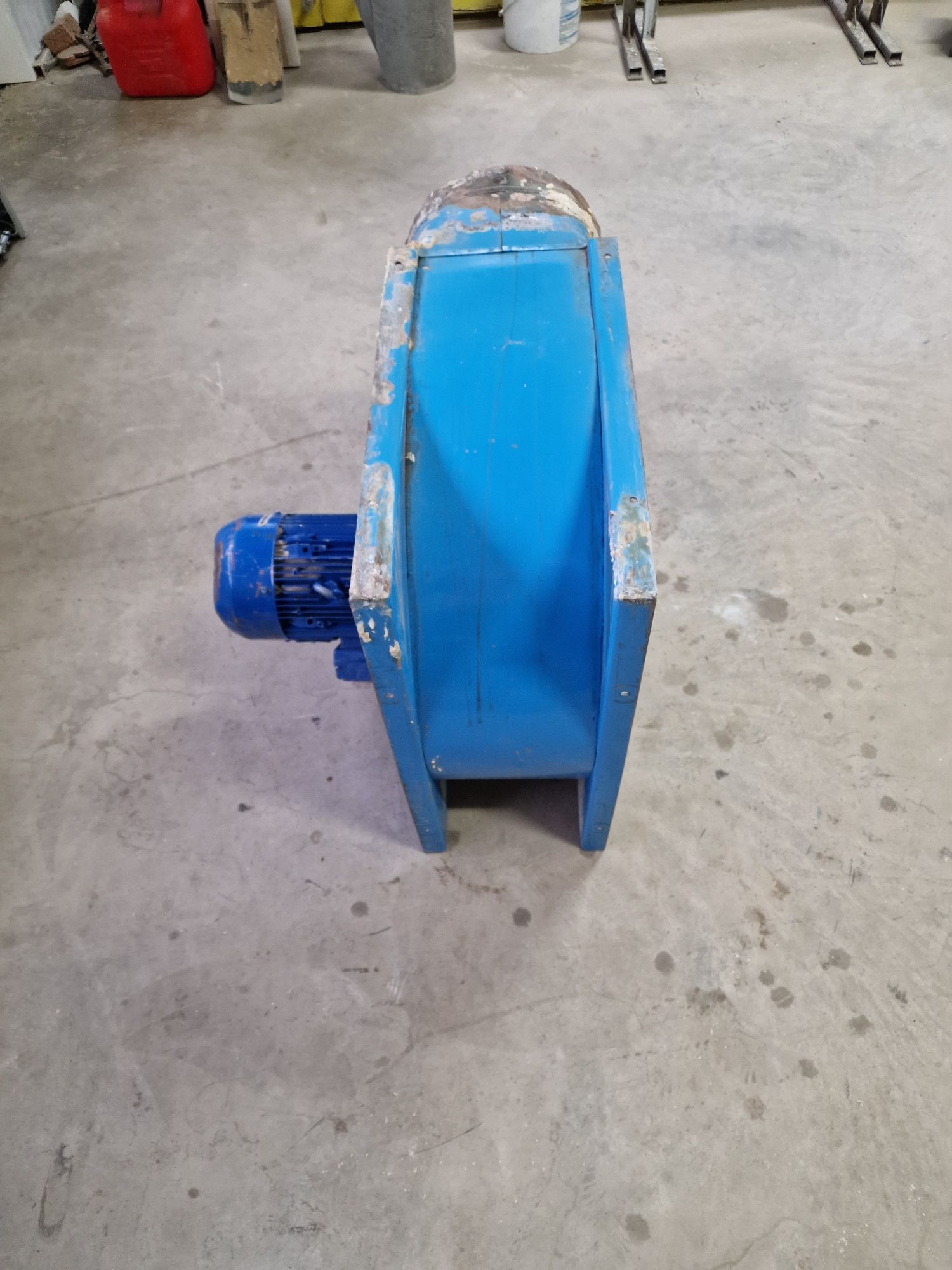 Wentylator do trocin 4Kw odciąg wyciąg Schuko Polytechnik