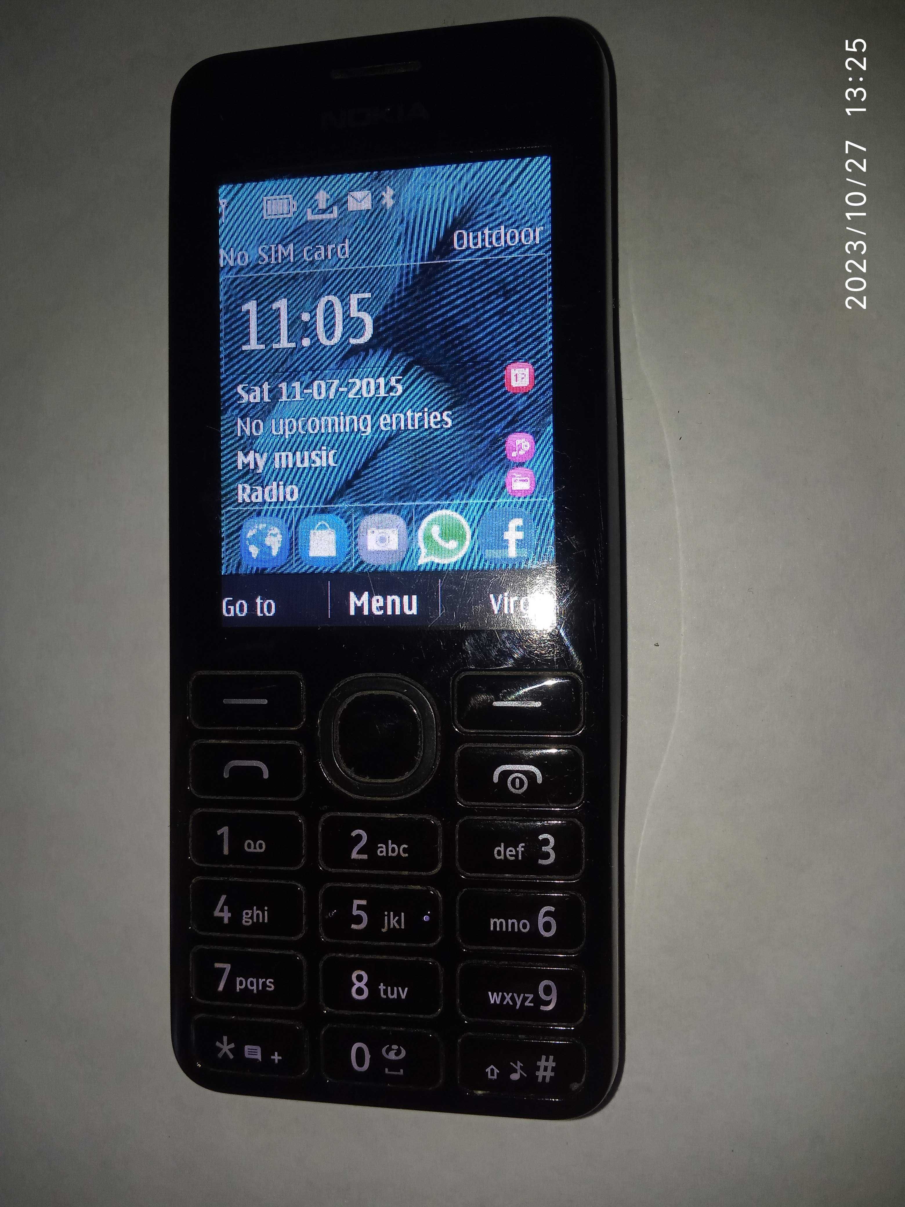 мобильный телефон  Nokia RM-873