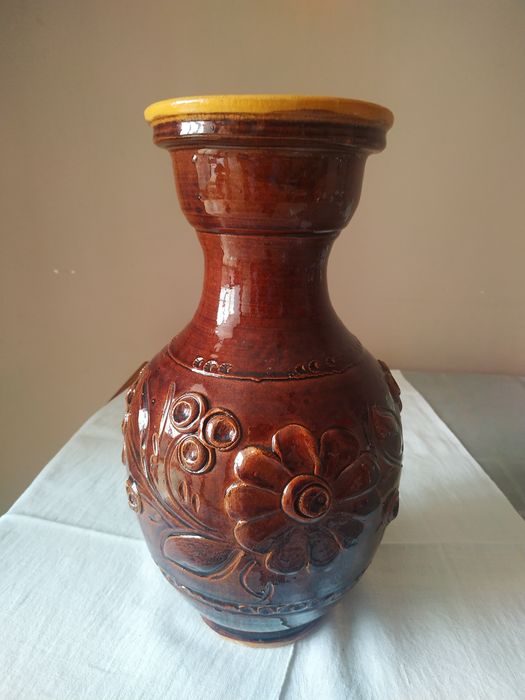 Керамічна ваза. Опішне