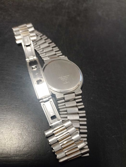 Sprzedam kwarcowy używany Niemiecki zegarek  "PRATINA" cena 60 zł