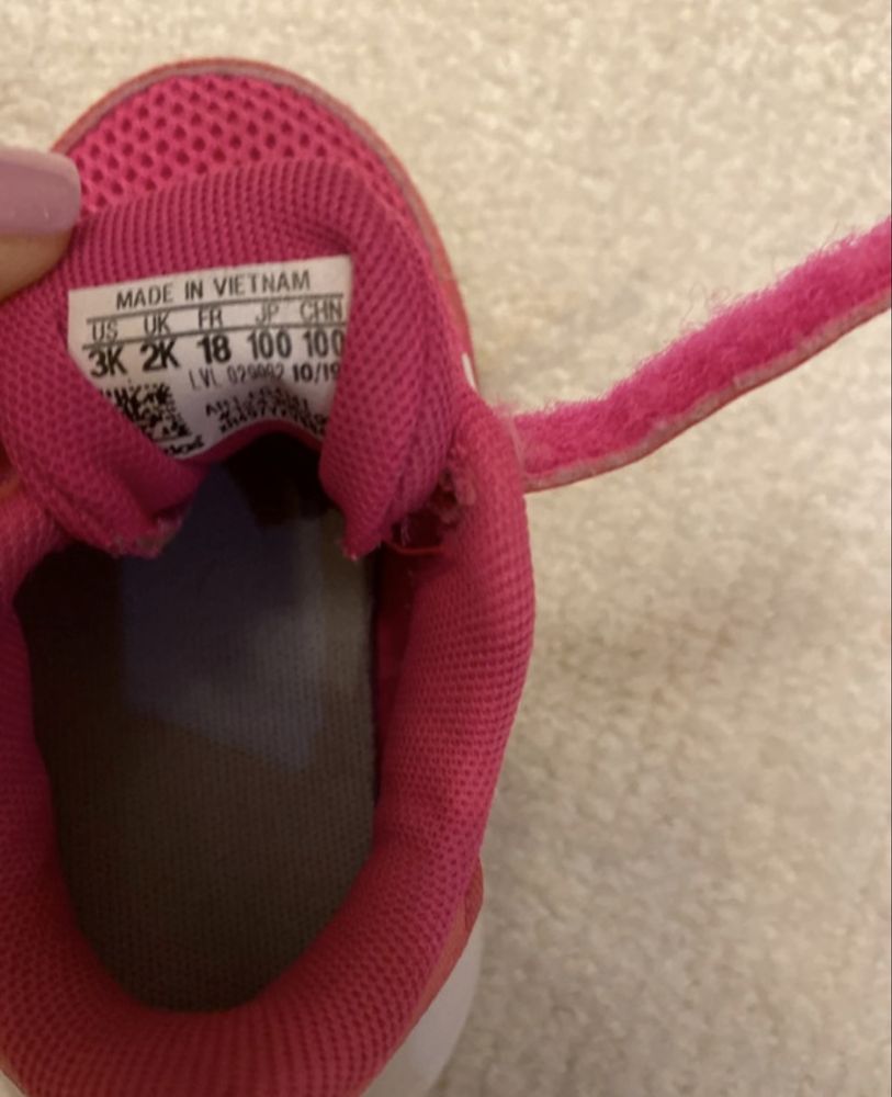 Ténis Adidas para bebé