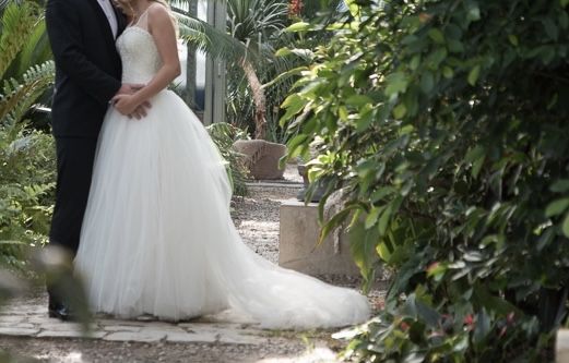 Tiulowa suknia ślubna