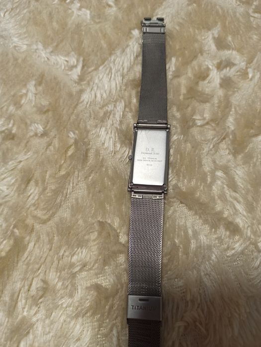 Швейцарские женские часы