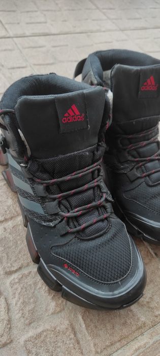 Кросівки термо високі,утеплені.