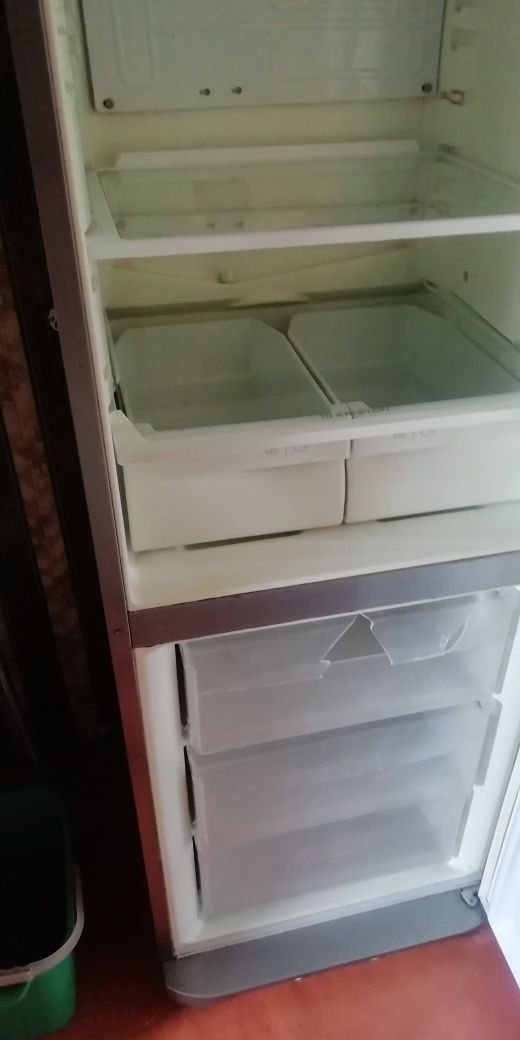 Холодильник бу, неробочий