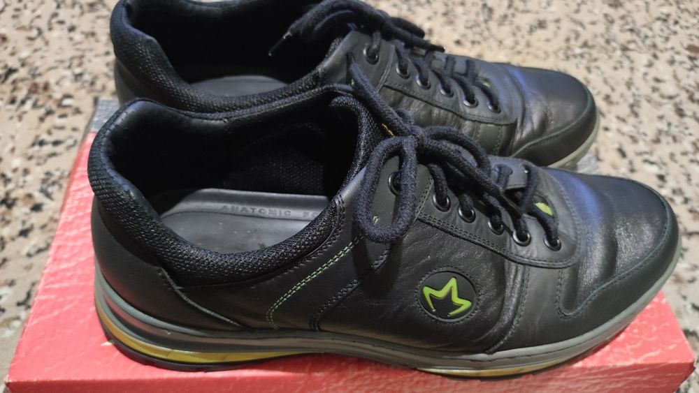 Кроссовки мужские кожаные МИДа 43р.