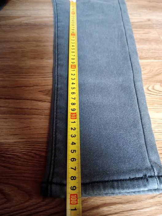 Джинси утеплені 28 розмір