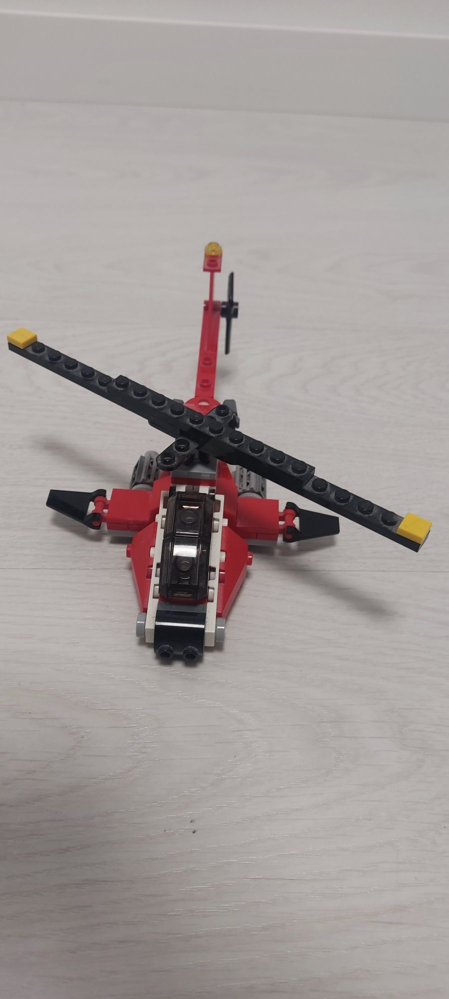 LEGO Helikopter czerwony