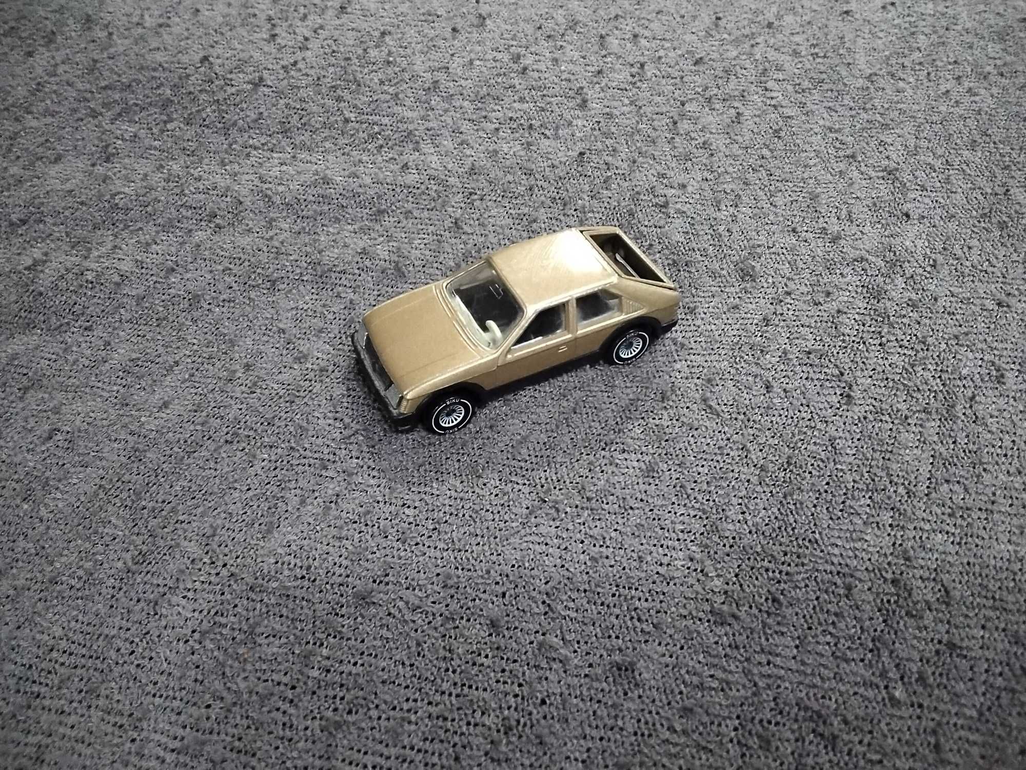 Model lata 80te siku opel kadett skala matchbox superfast