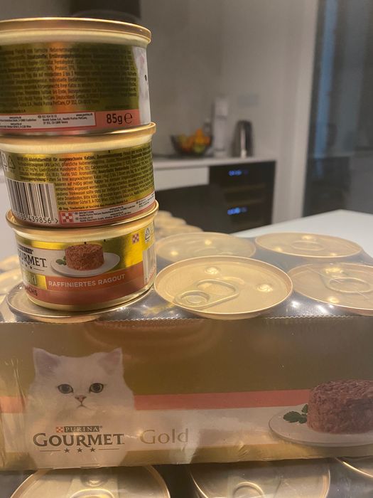 Gourmet Gold Ragout, w sosie 85 g kurczak, tuńczyk, wołowina , łosoś