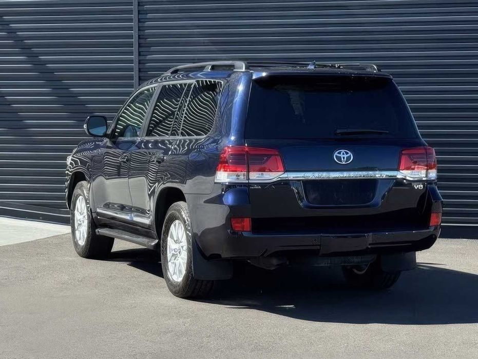 Toyota Land Cruiser      2019