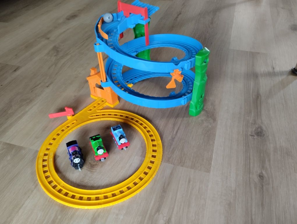 Zjeżdżalnia Tomek i Piotruś Fisher Price Tomek i przyjaciele