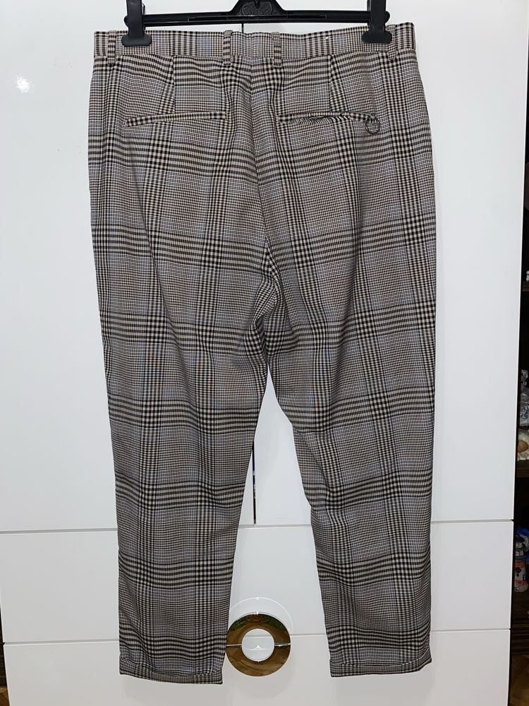 Eleganckie męskie spodnie ZARA w kratkę rozmiar EUR 42