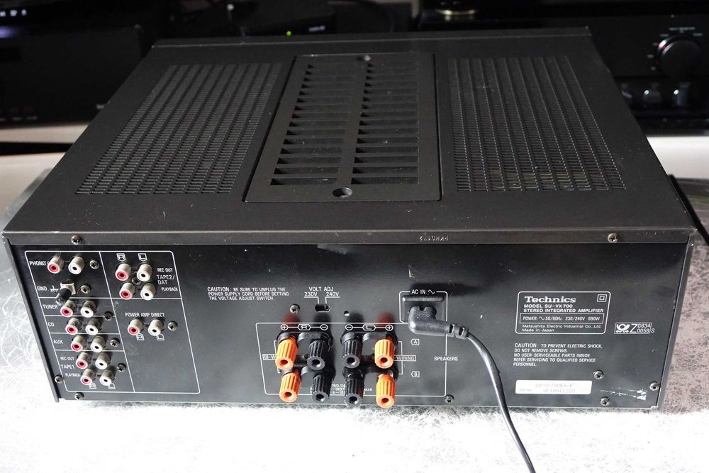 Wzmacniacz TECHNICS SU VX 700-top,moc 2x 180W