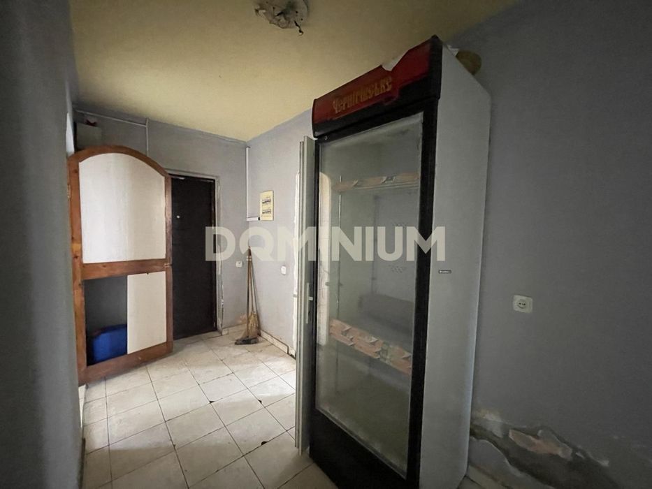 Продається комерція на центральній дорозі, в с. Іза