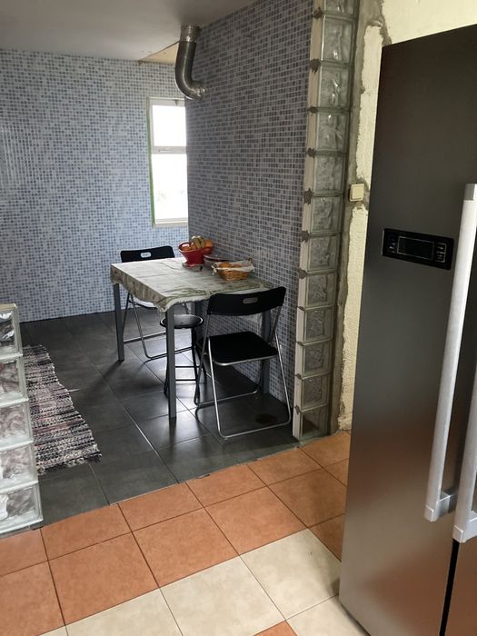 Quarto de casal perto Arrábida Shopping