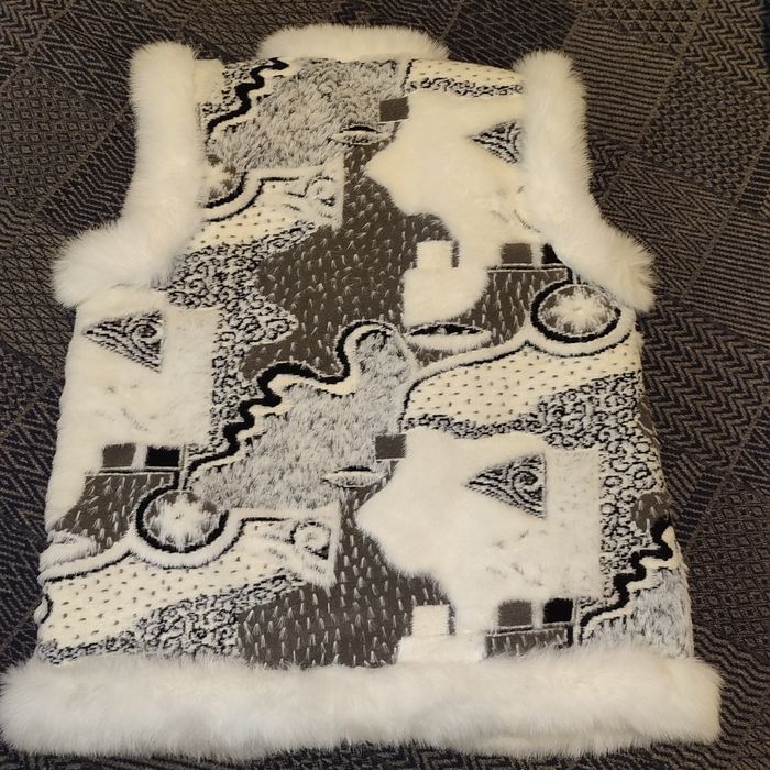 Жилетка з овчини нова