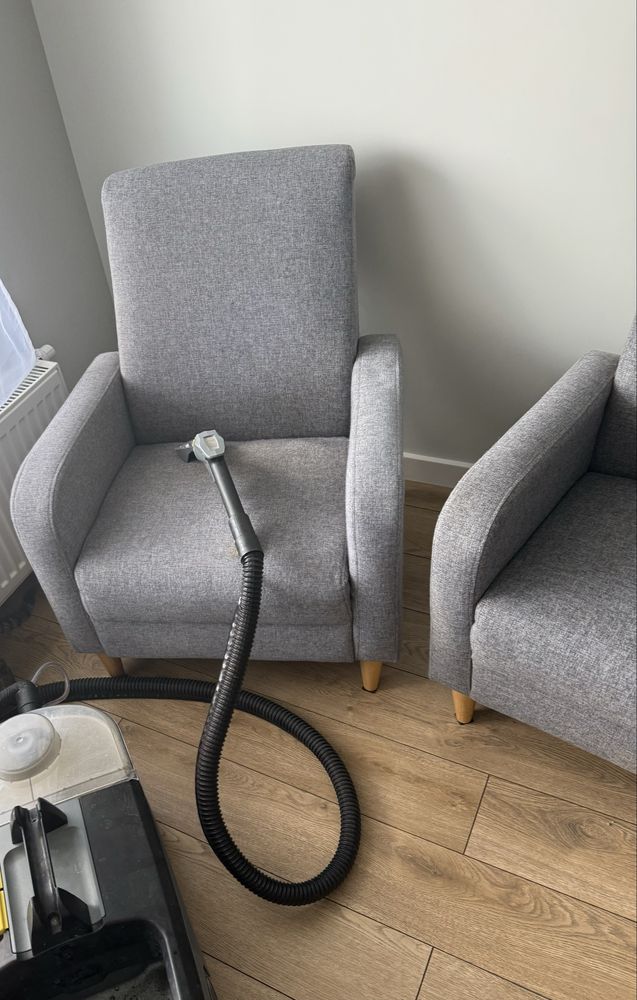 Dwa fotele 200zl/sztuka