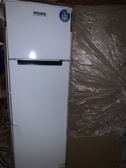 Хололильник новий Prime technics