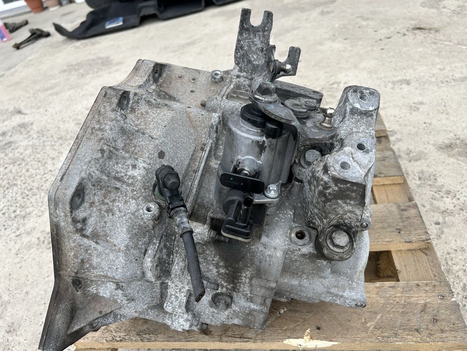 Кпп мех 6ст Opel zafira C astrs K 1,6cdti F40 55574460