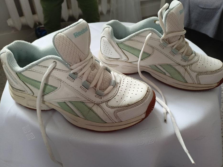 Buty Reebok Białe skóra.