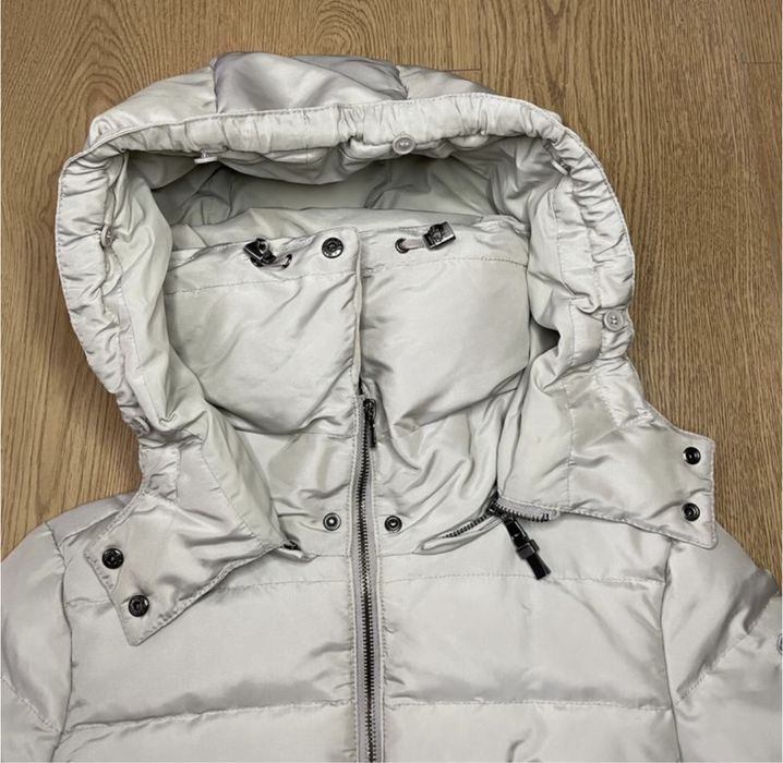 Жіноча куртка