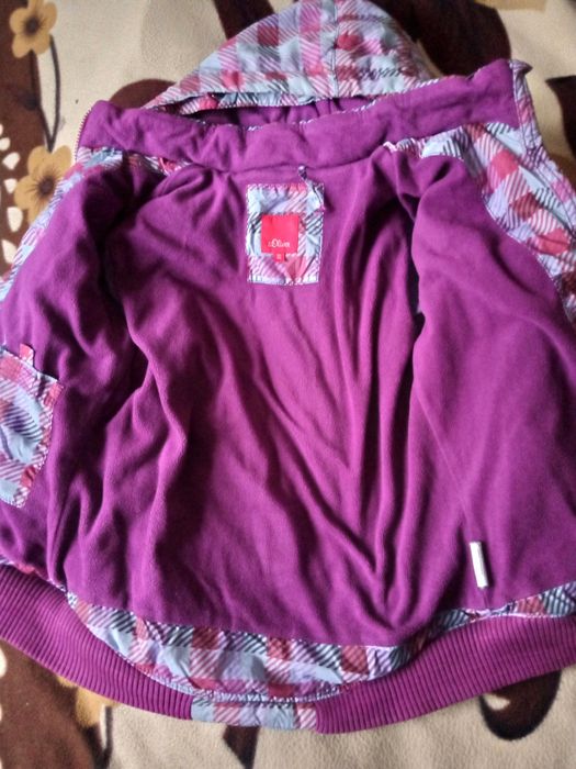 Продам дитячу куртку .