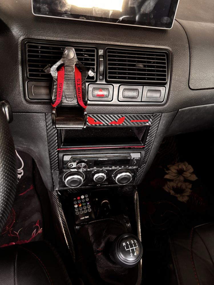 VW Golf MK4 + Extras