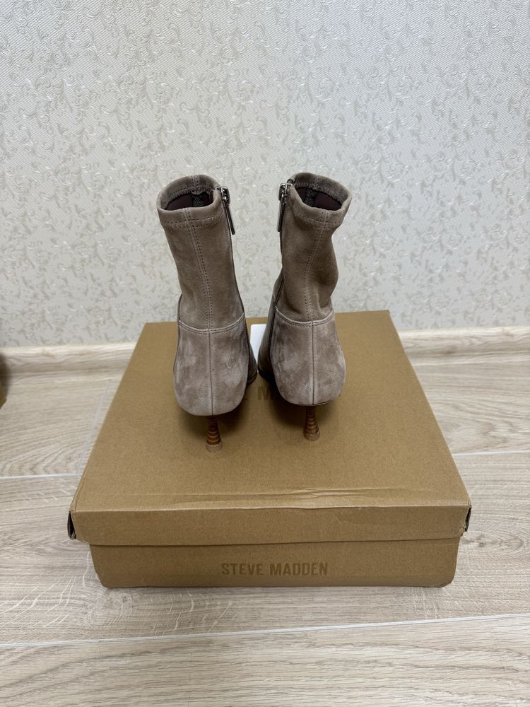 Ботильйони Steve Madden