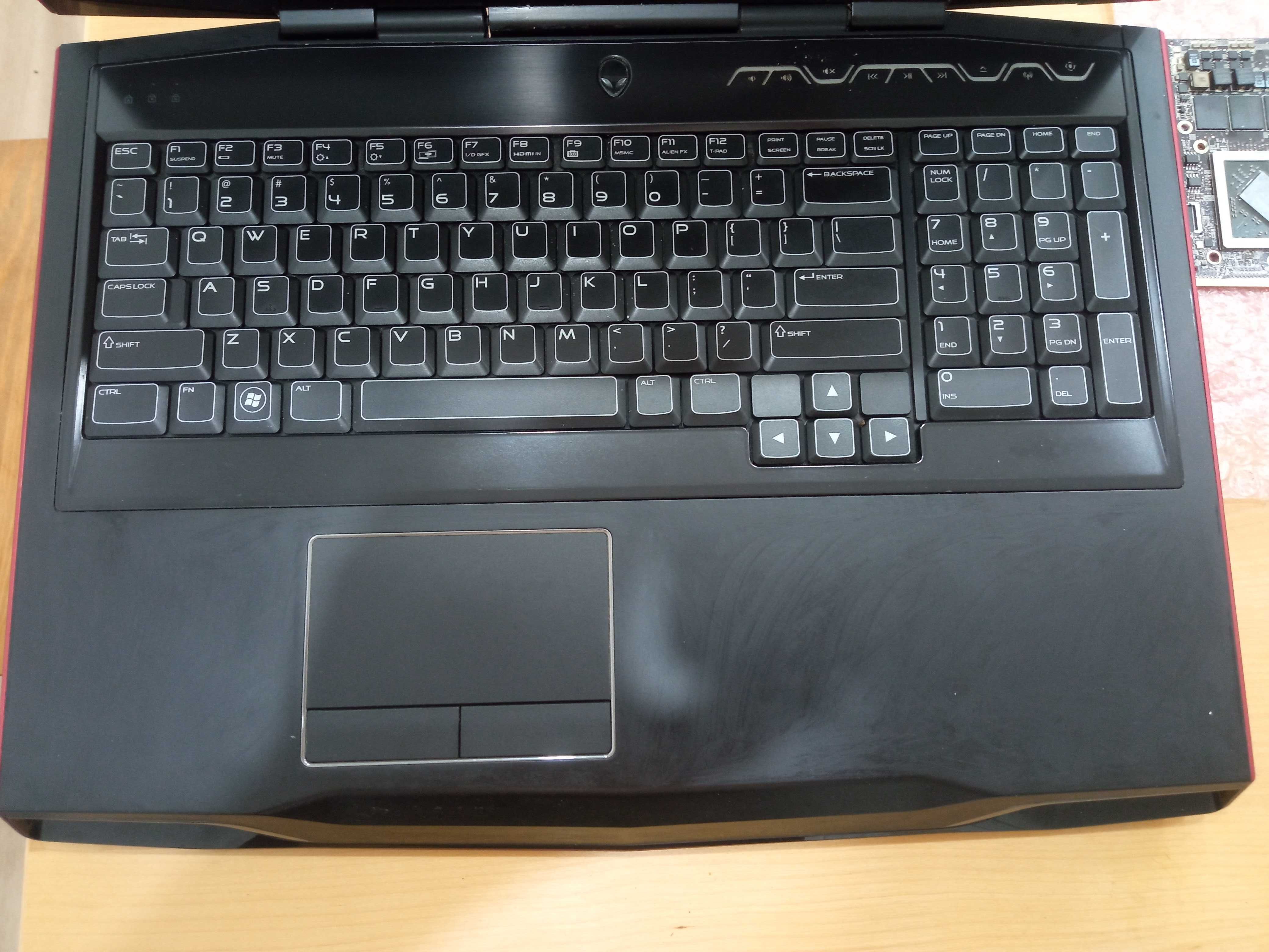 Portátil Alienware M17R3