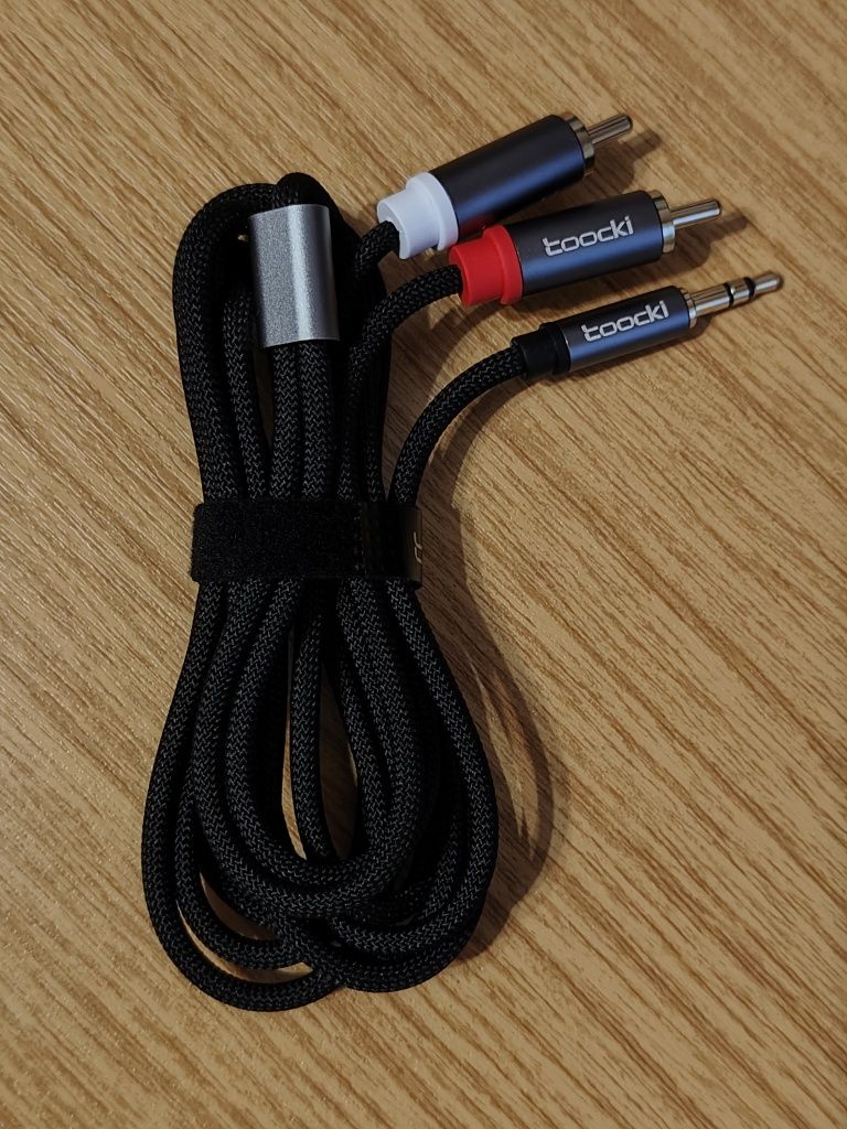 AUX HiFi аудио кабель Toocki 2 метра, 3,5мм на 2*RCA (тюльпаны)