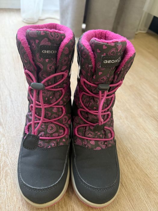 Зимові чоботи  на дівчинку Geox 31 розмір