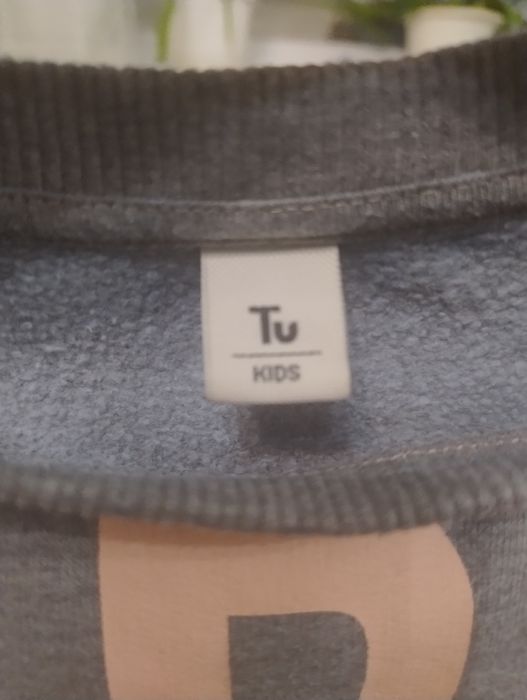 Нарядне тепле плаття в гарному стані