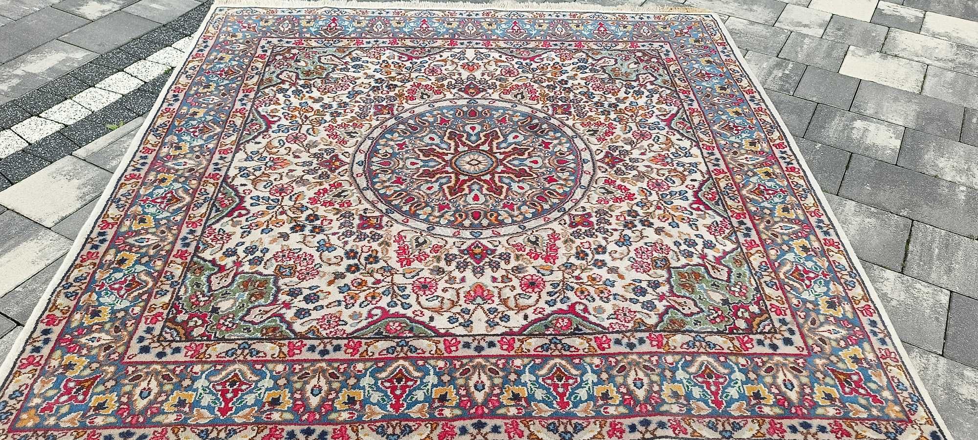Nain dywan wełniany tkany ręcznie perski 157 x 150 cm wełna IRAN