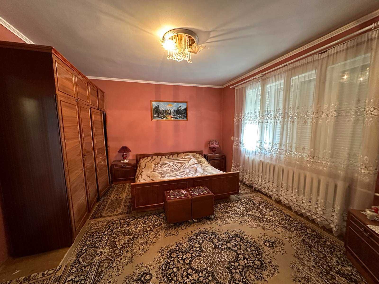 Продається житловий будинок в смт. Вишково