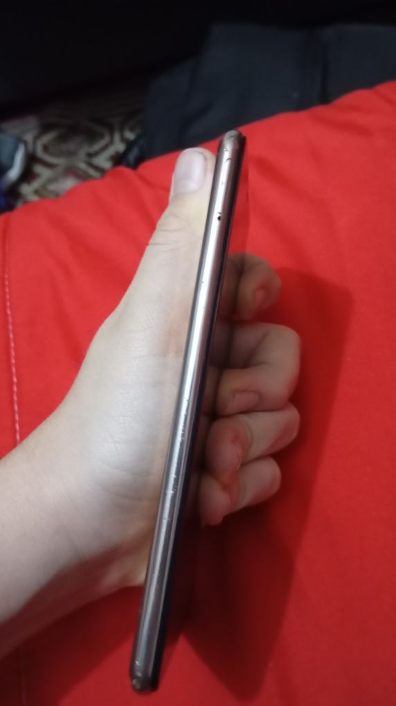 Galaxy A7 ( 2018 )